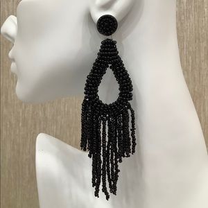 “Vacay” Beaded Earrings In Black